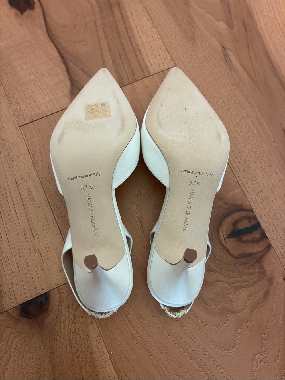 Manolo Blahnik White Pointed-Toe Slingback Pumps - Picture 5 of 8